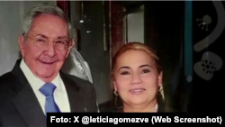 Leticia Gómez Hernández junto a Raúl Castro