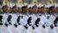 Soldados del Ejército de China el 1 de octubre de 2019. (AP Photo/Mark Schiefelbein, File).