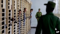 Vista interior de la prisión de máxima seguridad Combinado del Este, en La Habana, donde se encuentra encarcelado Alexander Guillermo Martínez Amoroso. (AP/Franklin Reyes/Archivo)