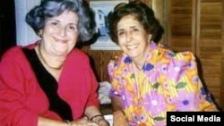 Carmina Trueba de la Campa (der.) junto a Albertina O' Farrill. (Foto: Facebook)