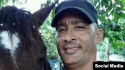 Roldy Polo Pérez, músico y conocido promotor cultural de Baracoa. (Foto: Facebook)