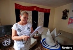 Laura Pollán, en su casa, en La Habana, el 7 de julio de 2010. (REUTERS/Desmond Boylan)
