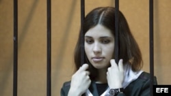  Fotografía fechada el 26 de abril de 2013 de Nadezhda Tolokónnikova, integrante del grupo "punk" ruso Pussy Riot. 