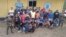Grupo de cubanos indocumentados retenidos en Honduras.