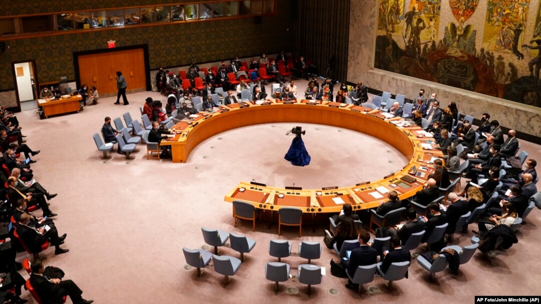 El Consejo de Seguridad de Naciones Unidas realiza una reunión sobre la invasión de Rusia a Ucrania, el viernes 25 de febrero de 2022, en la sede de la ONU. 
