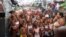 ARCHIVO Juan Antonio Madrazo Luna, líder del CCIR, durante un evento con niños en una comunidad vulnerable en La Habana, Cuba. (Twitter/@madrazolunacir)