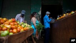 Mercado agropecuario en La Habana. (AP/Ramón Espinosa)