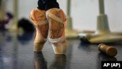 Ballet Estatal de Berlín brinda refugio a bailarines de Ucrania y Rusia