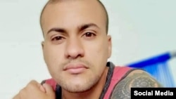 Yoan de la Cruz, joven encarcelado por filmar las protestas del 11j