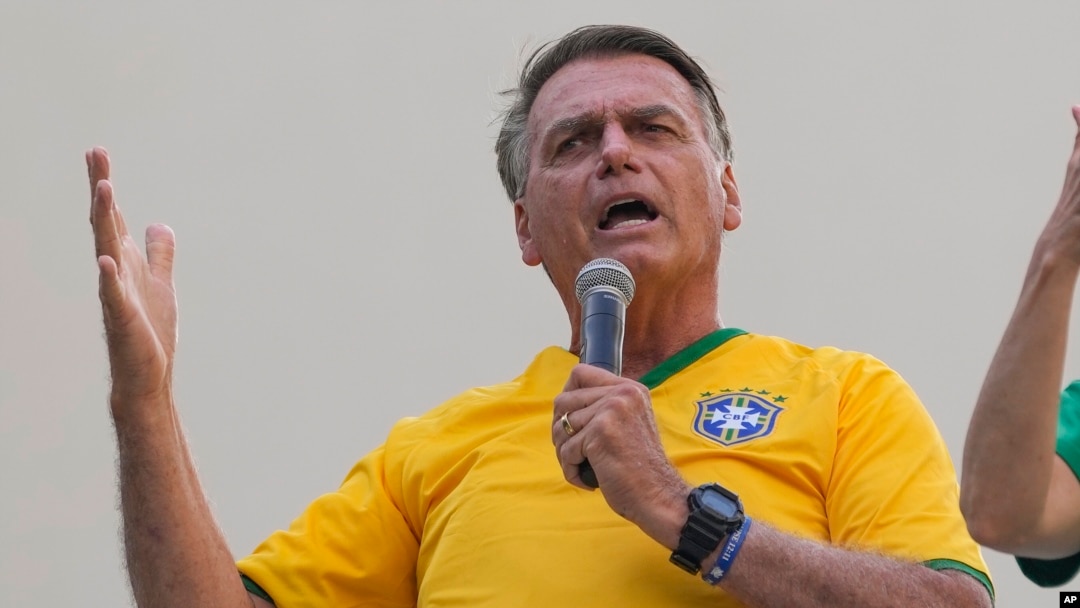 ARCHIVO - El expresidente Jair Bolsonaro durante un mitin en Sao Paulo, Brasil, el 25 de febrero de 2024. (Foto AP/Andre Penner, archivo)