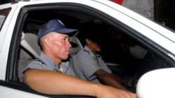 Policía toma muestras de cabellos y olores de opositores