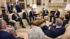 Esta fotografía, facilitada por la Oficina de Prensa del Gobierno de Israel (GPO), muestra al primer ministro de Israel, Benjamin Netanyahu, reuniéndose con el presidente de Estados Unidos, Donald Trump, en el Despacho Oval el 28 de julio de 2026.