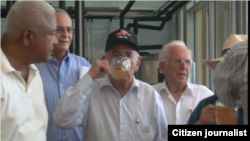 Reporta Cuba. Machado Ventura inaugura cervecería.
