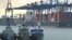 La ampliación del canal de Panamá duplicará su capacidad para el año 2014 lo que hará crecer más su economía.