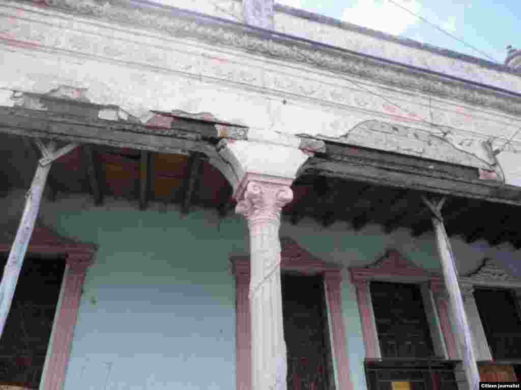 Reporta Cuba Camaguey peligro de derrumbe Foto Ddelacelda