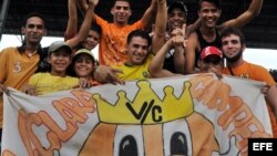 ARCHIVO. Seguidores del Villa Clara apoyan a su equipo.