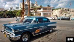 Su almendrón contra su crédito, y tasado a valor de mercado. Este Chevrolet '57 personalizado podría valer un Potosí. 