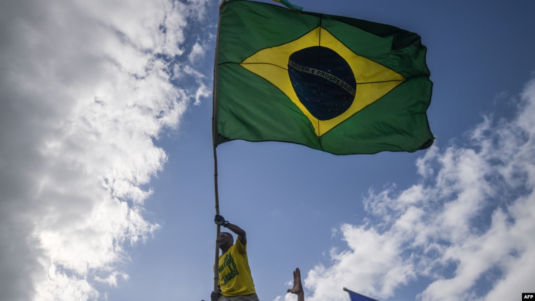 Seguidores de Jair Bolsonaro celebran su victoria en las presidenciales de Brasil. 
