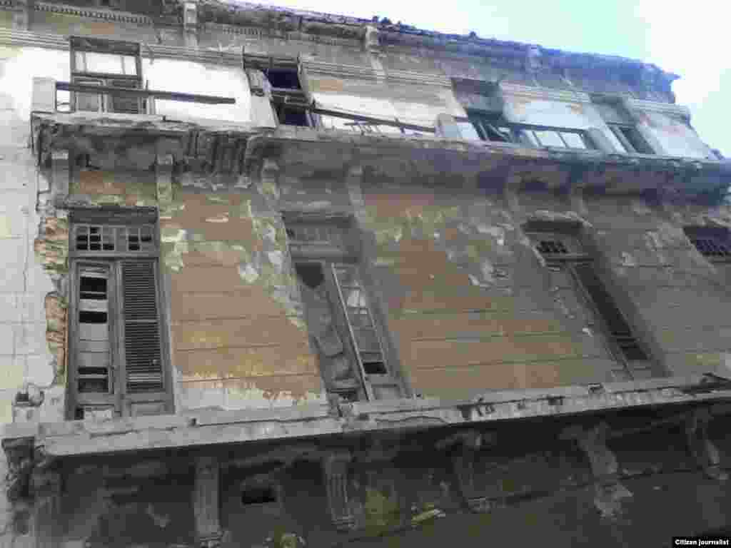 Peligro inminente sobre ocho familias en Centro Habana