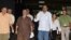 Los miembros de la delegación de las Fuerzas Armadas Revolucionarias de Colombia (FARC) en los diálogos de paz con el Gobierno colombiano Jorge Torres Victoria, alias "Pablo Catatumbo" (i), Luciano Marín Arango, alias "Iván Márquez" (2d) y Luis Alberto Al