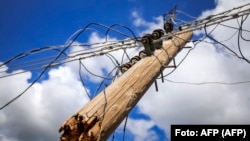Un poste eléctrico en Cuba. 