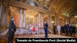 El presidente de la república, José Jerí, recibió las cartas credenciales del nuevo embajador de los Estados Unidos de América, Bernie Navarro.