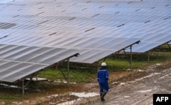 Paneles solares en el parque fotovoltaico en Consolación del Sur, Pinar del Río.