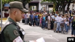 UNOS 20.000 VENEZOLANOS LLEGAN A COLOMBIA PRIMERAS HORAS FRONTERA ABIERTA