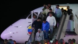 Info Martí | Enviado especial de EEUU para Venezuela supervisa los primeros vuelos de repatriación