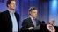 El presidente de Colombia, Juan Manuel Santos junto al Alto Comisionado para la Paz, Sergio Jaramillo, antes de que parta a La Habana. EFE