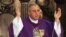 Bruno Musaro, nuncio apostólico en Cuba, durante una misa en La Habana. 
