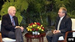 Raúl Castro reunido con el senador estadounidense Patrick Leahy.