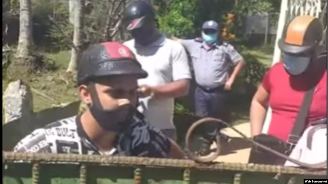 Arrestos de activistas del MONR.