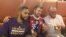 Los estadounidenses Anthony Sadler (i) Alek Skarlatos (c) y el británico Chris Norman (d), después de recibir la medalla de la ciudad de Arras por detener a un terrorista en el tren Thalys.