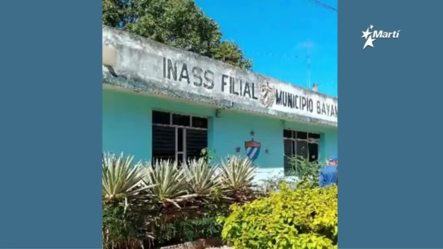 Decenas de personas sobreviven en una oficina estatal de Bayamo tras el paso de Melissa - noviembre 07, 2025