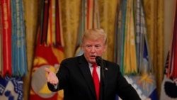 La Administración de Donald Trump anunció medidas que pudieran impedir que migrantes que reciben asistencia pública obtengan permisos de residencia 