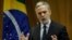 Fotografía de archivo del 7 de mayo de 2013, que muestra al canciller brasileño, Antonio Patriota, en una rueda de prensa en Brasilia. 