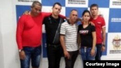 Los cinco cubanos detenidos por la Armada colombiana. Foto: Tomada del sitio en internet de la Armada.