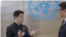 James Chau, a la izquierda.