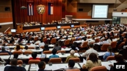 Cuba inicia el debate parlamentario para reformar su Constitución