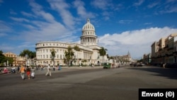El capitolio nacional de Cuba, sede de la Asamblea Nacional del Poder Popular, fue escenario de una protesta masiva el 11 de julio de 2021. 