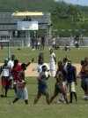 FOTO ARCHIVO. Presos cubanos en la cárcel de hombres Combinado del Este, en las afueras de La Habana
