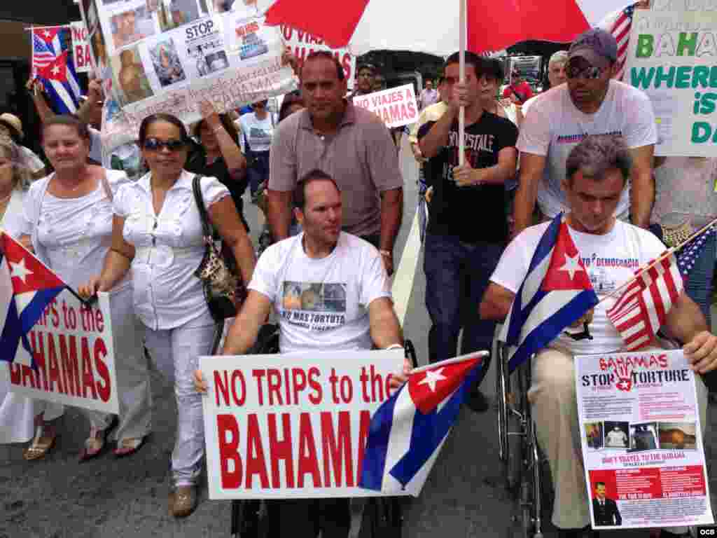 Cubanos en Miami reclaman a Bahamas fin de maltratos a indocumentados. Foto: Ricardo Quintana