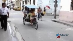 Operadores de bicitaxis en la Isla protestan por el acoso de las autoridades
