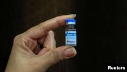 Interferón, o Heberon Alpha R 2B. (Reuters)