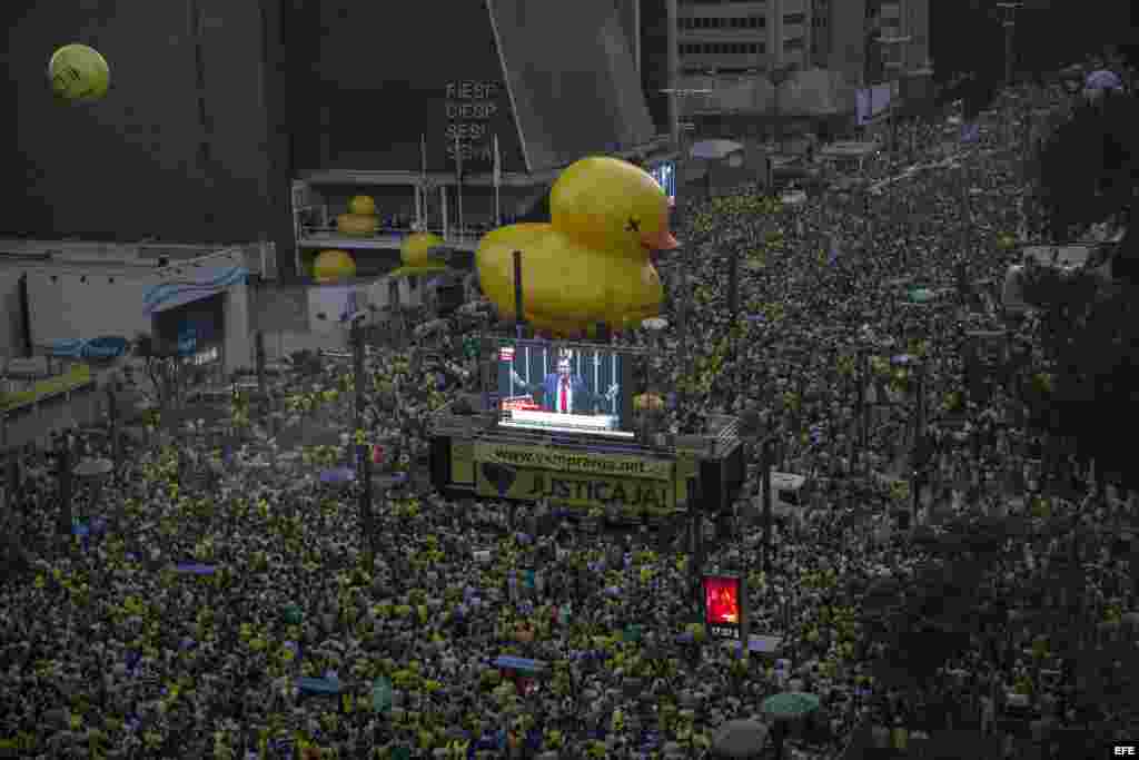 LA CÁMARA BAJA DE BRASIL INICIA VOTACIÓN SOBRE EL JUICIO POLÍTICO A ROUSSEFF