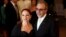 La cantante cubanoamericana Gloria Estefan y su esposo, el productor musical Emilio Estefan. 