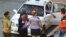Operativo policial se mantiene este lunes en los alrededores de la sede de las Damas de Blanco en Lawton, La Habana. (Foto: Angel Moya)