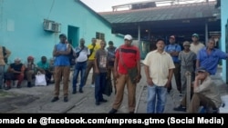 Foto Archivo. Trabajadores del Central Esperanza, ubicado en Guantánamo. El central es el único que permanece activo en la provincia Guantánamo.