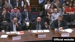 Carlos Quesada, Carlos Martínez de la Serna y John Suárez fueron los invitados a la audiencia de un panel de la Cámara sobre derechos humanos en Cuba.